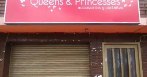 QUEENS Y PRINCESSES ACCESORIOS Y DETALLES QUEENS Y PRINCESSES ACCESORIOS Y DETALLES